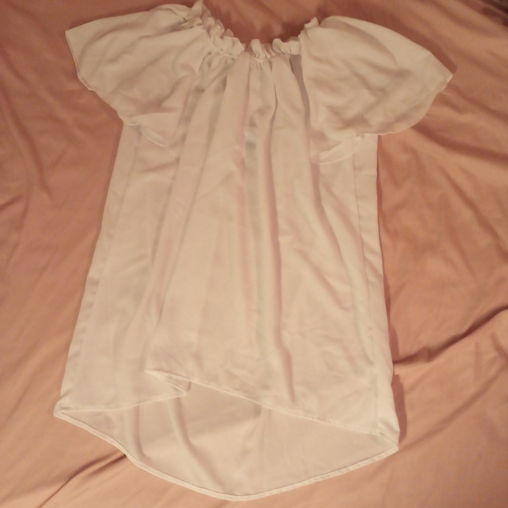 NWT Women's Forgotten Grace Light Blouse